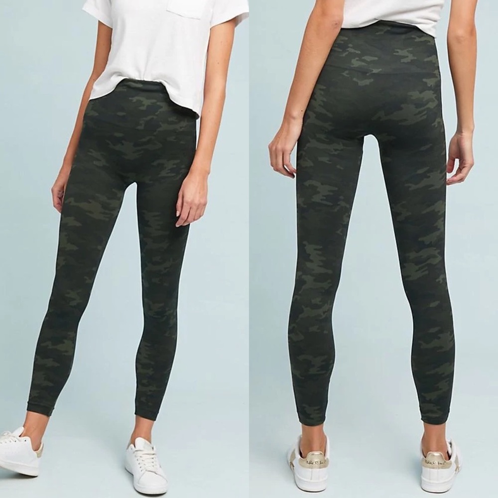 Spanx Camo Green Seamless High Waisted Leggings Size Medium NWT does not fit me